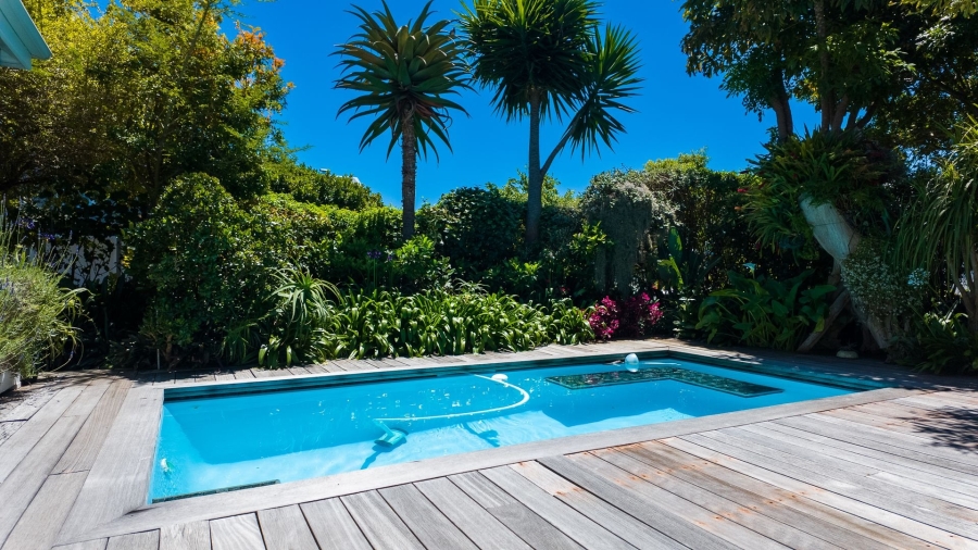 5 Bedroom Property for Sale in Thesen Islands Western Cape